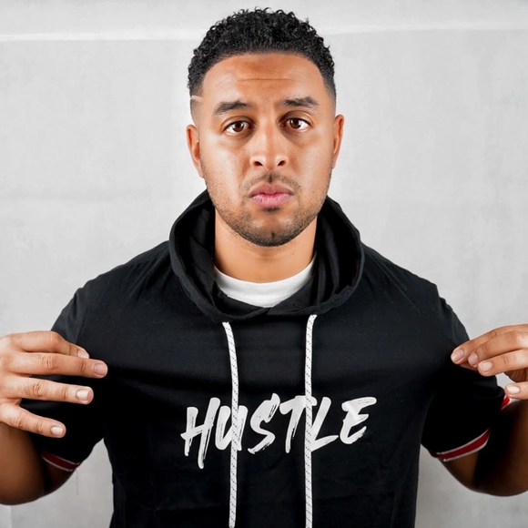 Meet your Posher, Isaac - Picture 4 of 6